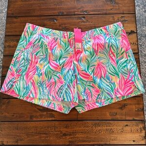 NWT Lilly Pulitzer Ocean View Short Multi Sea Turtle Soirée XL